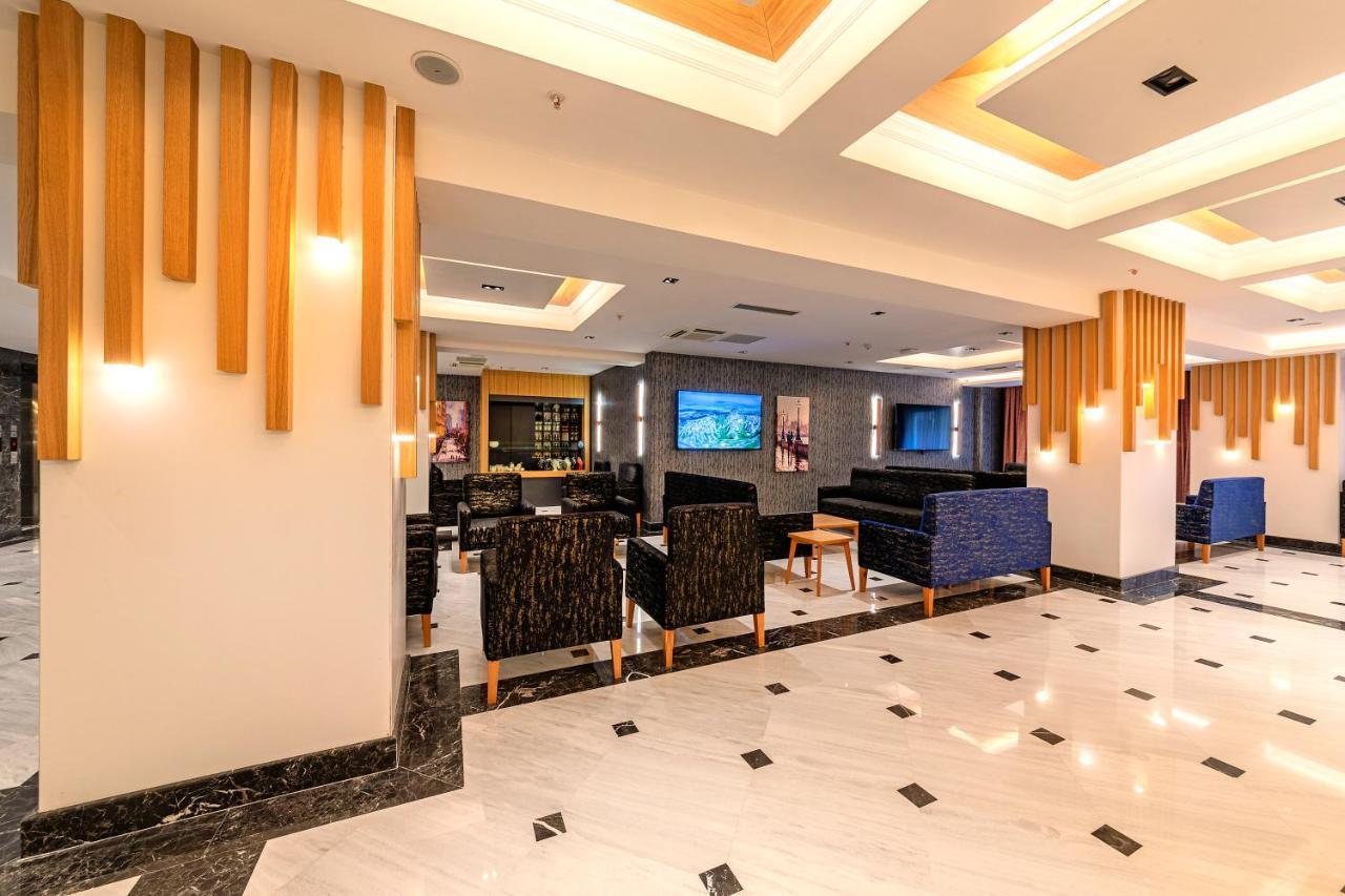 Demiray Hotel Old City Istanbul Exteriör bild The lounge at the airport