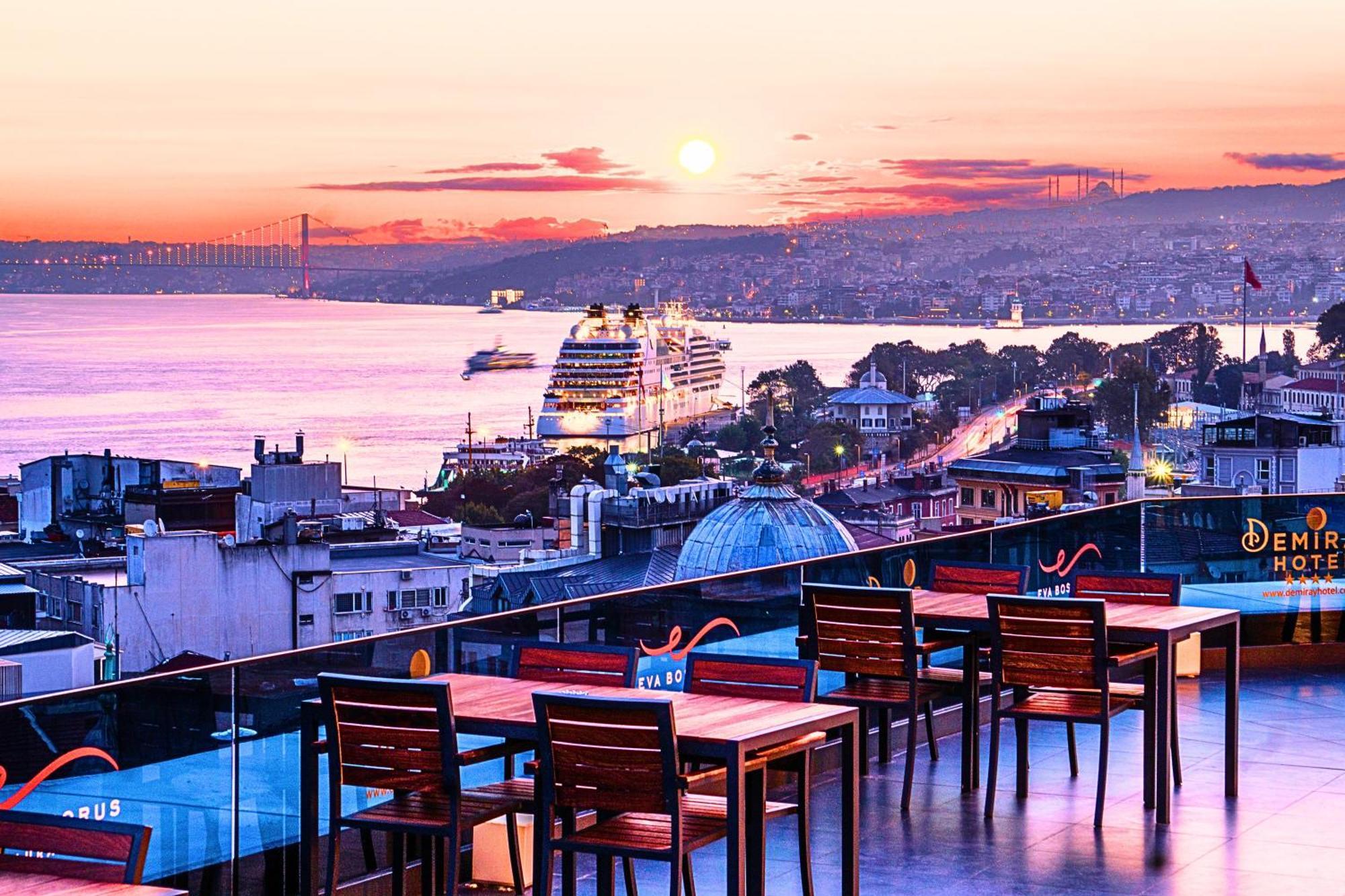 Demiray Hotel Old City Istanbul Exteriör bild View from the rooftop